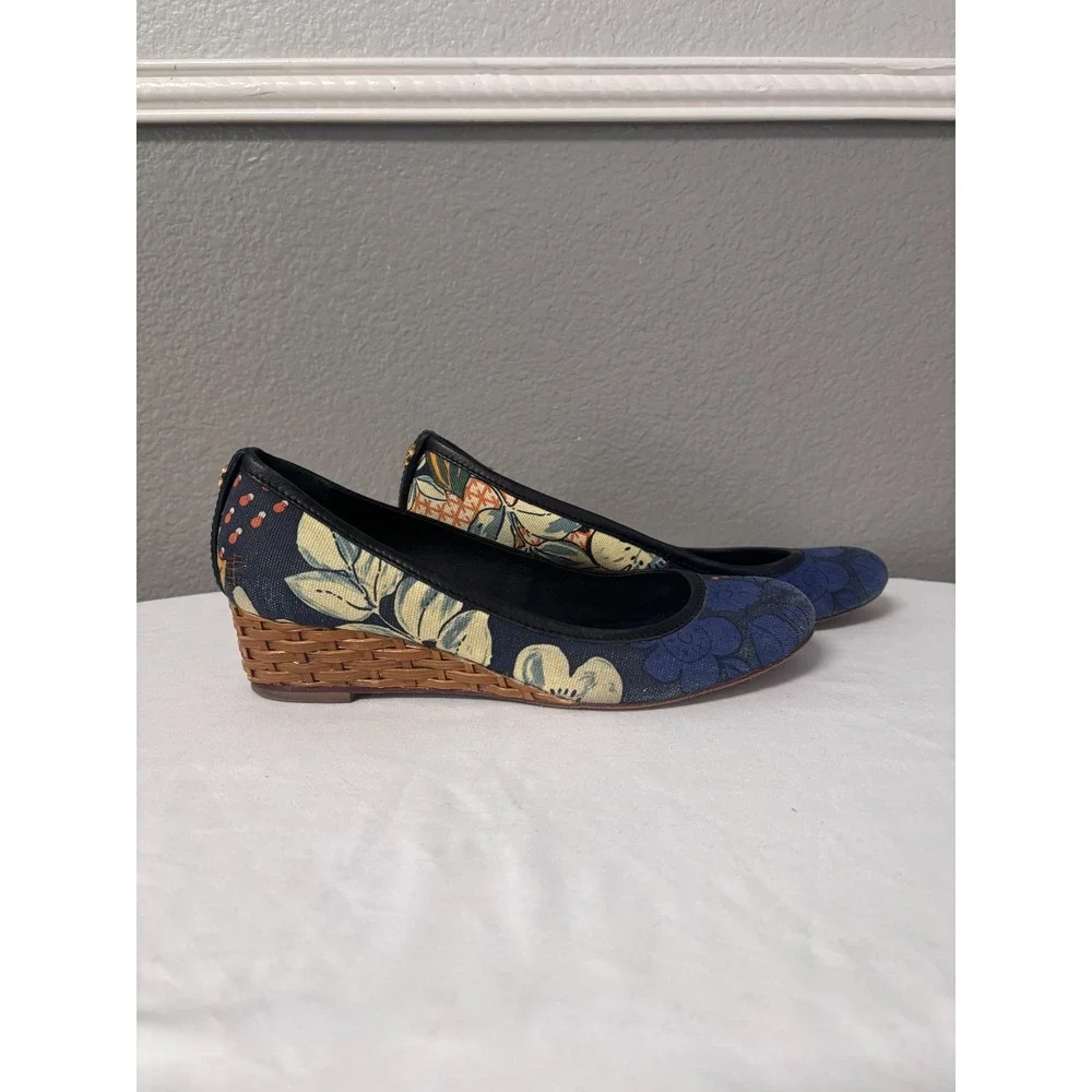 Tory Burch Womens 9 Sally Wedge Pump Multi Floral Canvas Low Heel Logo Brazil